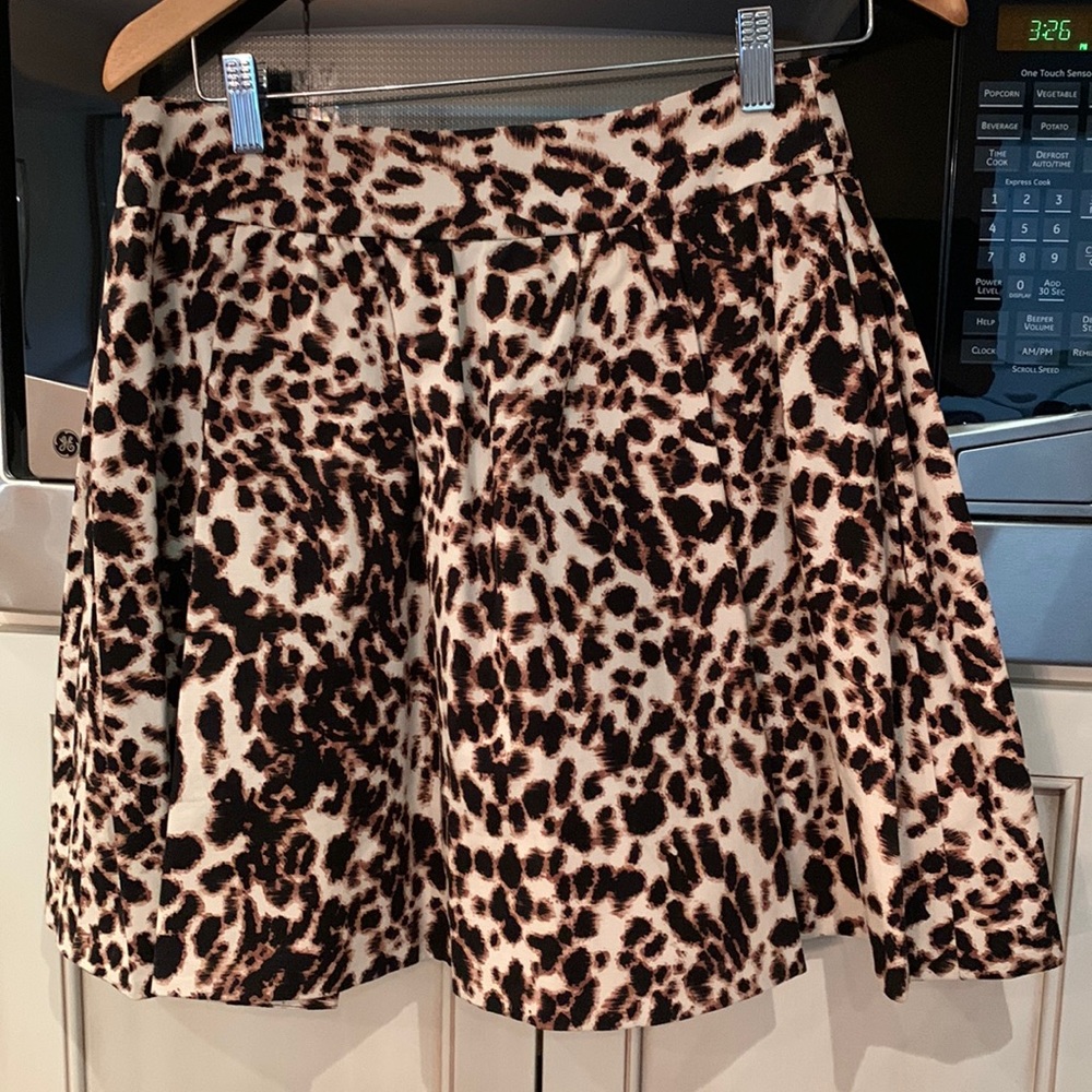 Zara pleated leopard fully-lined skirt